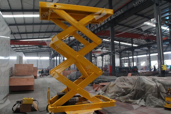 Protection the high quality and safety is our aim, so the hydraulic lift for salemany countries, it is made according to our customer need, and operation is easy. There are 2 sets control system installed on the lift, 1 control box below, and 1 hand controller on safety guard rail that can be operated on work platform. We also produce wheelchair lift and other hydraulic lifts.
