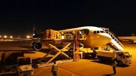 Read more about the article Aircraft Scissor Lifts Boost Airport Services During Global Pandemics